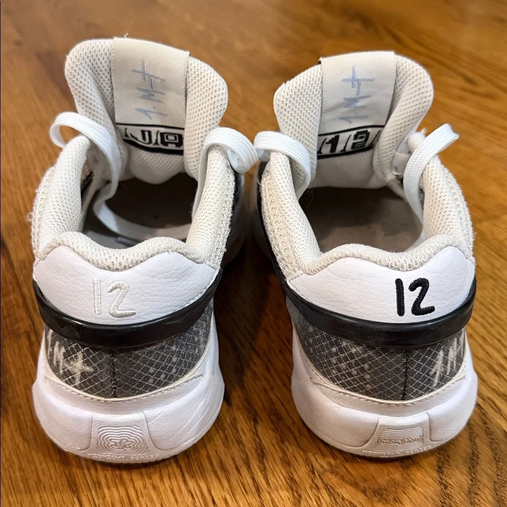 Nike Ja 1 GS 'Scratch 2.0' Sneakers/Shoes. Size 3.5Y. Excellent Condition.